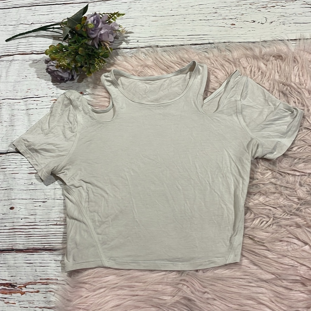Lululemon Cropped Shoulder Cut-Out Yoga T-Shirt Bone